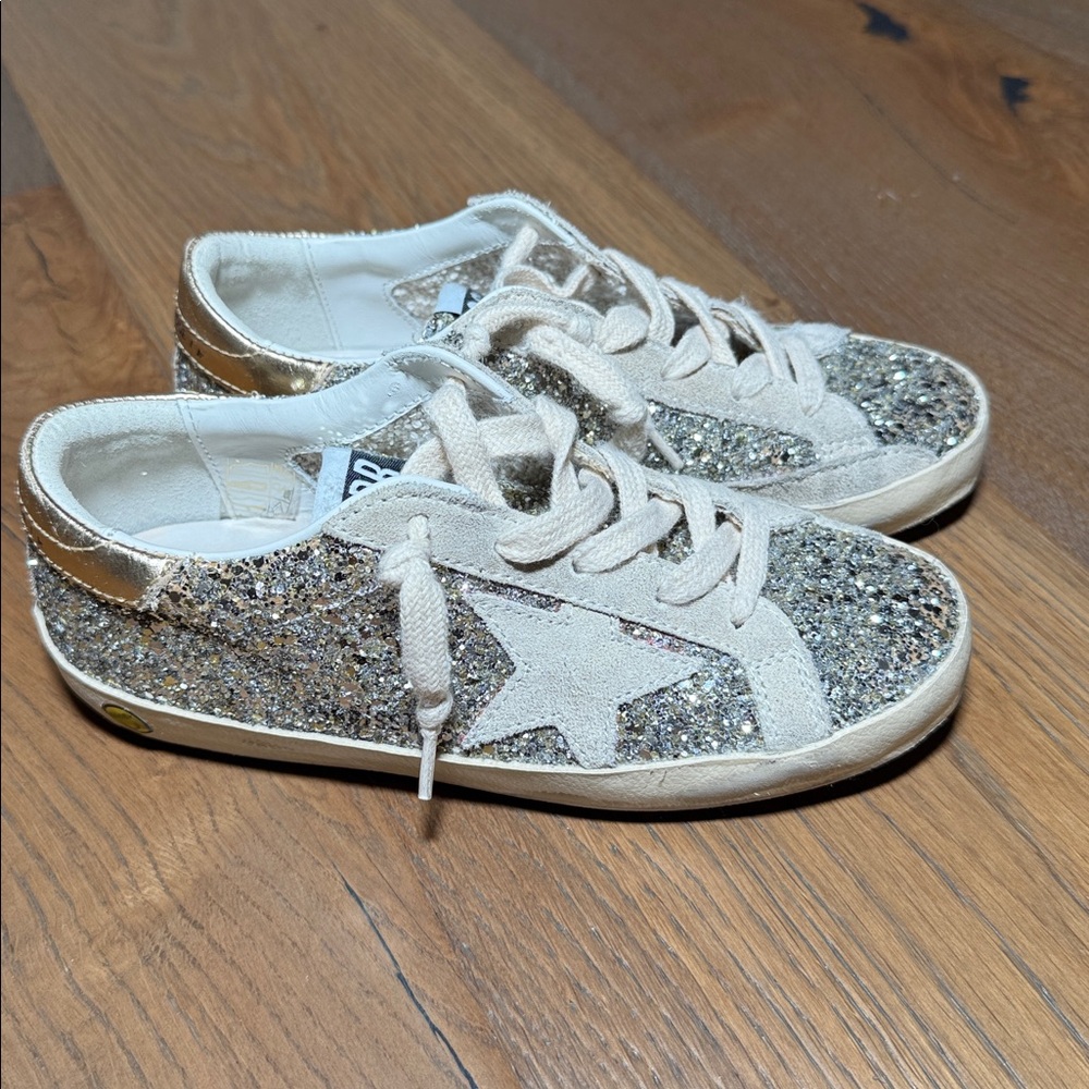 Authentic Girls Golden Goose Sneakers - Picture 2 of 6